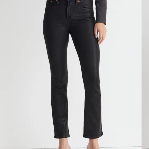 Madewell Denim - Madewell Mid Rise Kick Out Flare